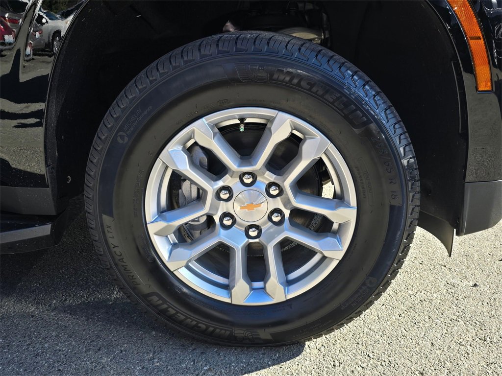 New 2026 Chevrolet Suburban LT w/ Comfort Package image 9