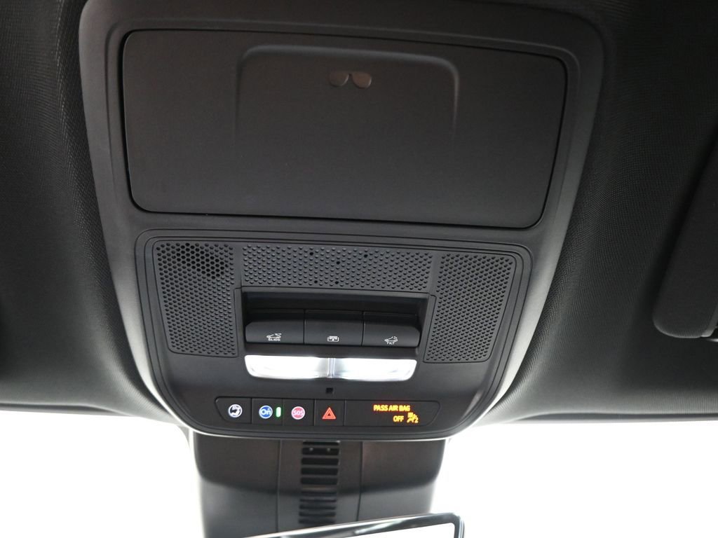 New 2026 Buick Enclave Sport Touring w/ Super Cruise Package image 17