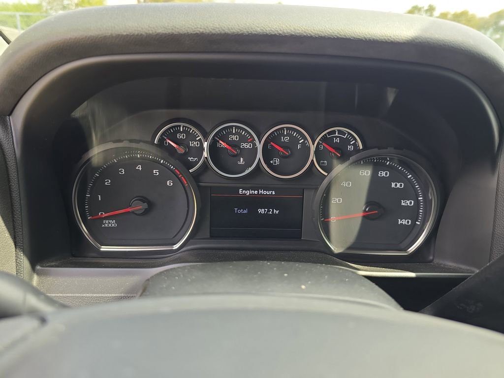 Used 2022 Chevrolet Silverado 2500 Custom w/ Custom Value Package image 19