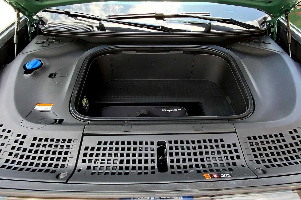 New 2026 Hyundai Ioniq 9 SEL image 16