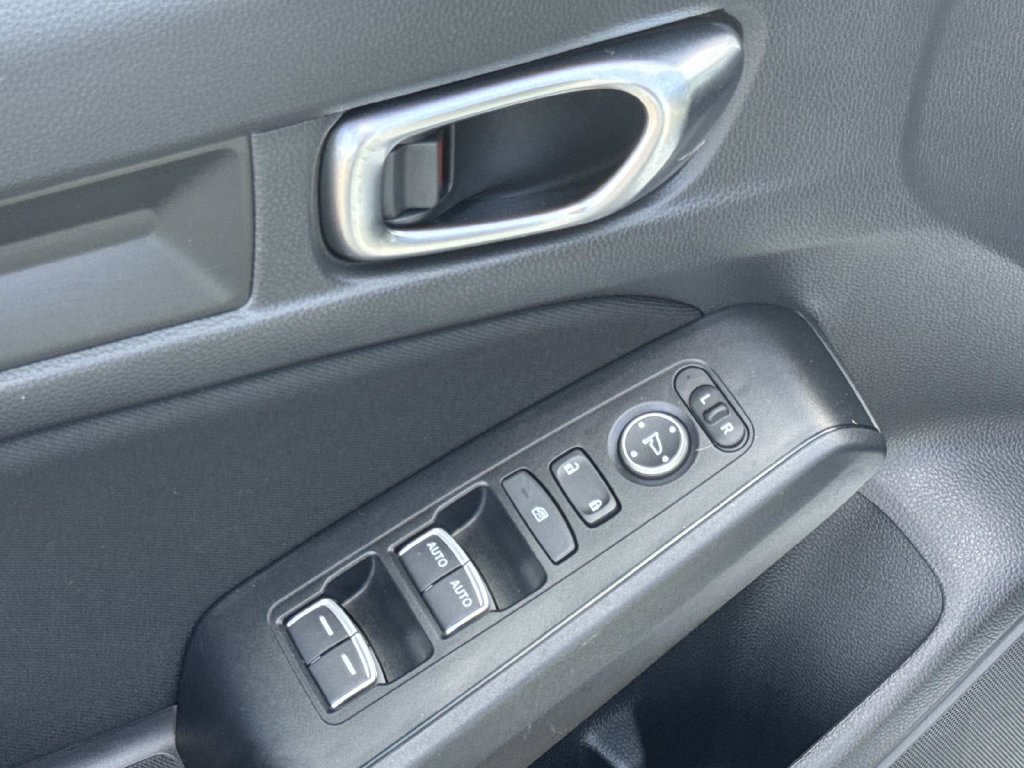 Used 2023 Honda Civic Sport image 19