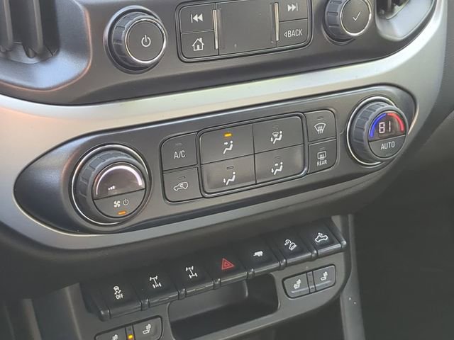 Used 2021 Chevrolet Colorado ZR2 w/ ZR2 Midnight Special Edition image 28