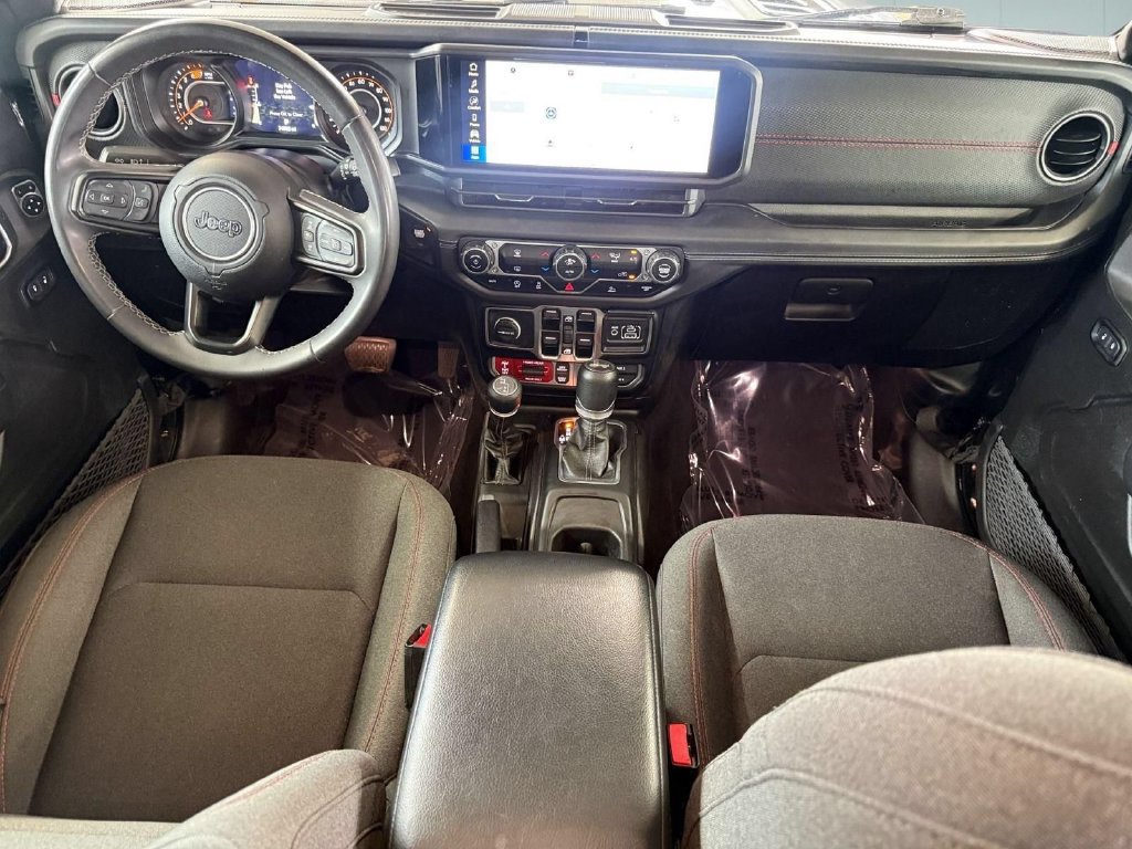 Used 2025 Jeep Wrangler Unlimited Rubicon AWD/4WD image 26