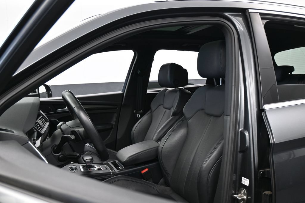 Used 2018 Audi SQ5 Prestige AWD/4WD image 10