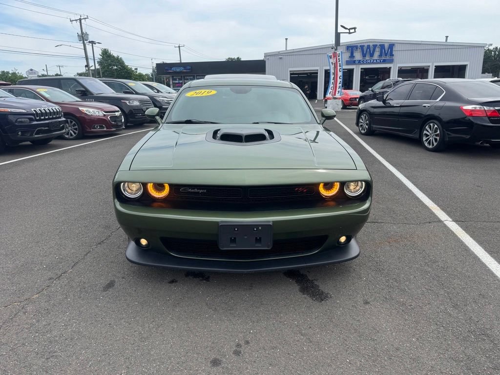 Used 2019 Dodge Challenger R/T Scat Pack w/ Shaker Package RWD image 2
