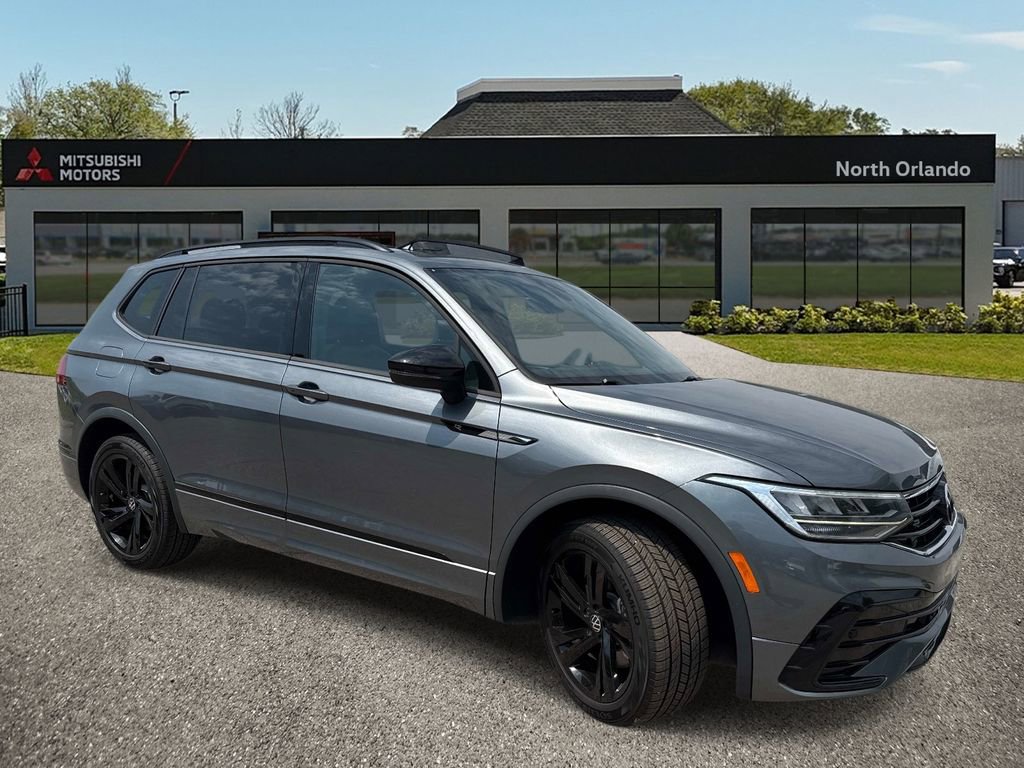 Used 2023 Volkswagen Tiguan SE R-Line image 7