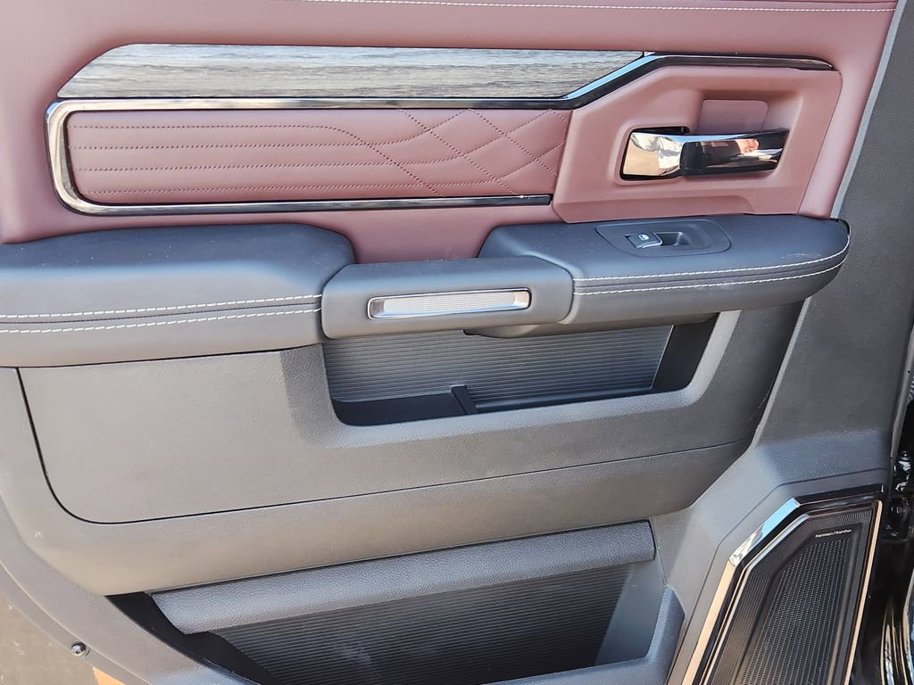 Used 2025 RAM 2500 Limited image 14