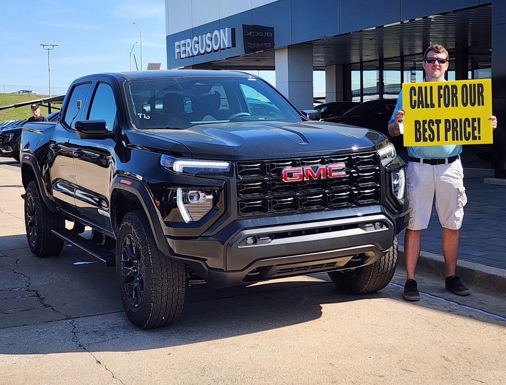 New 2025 GMC Canyon Elevation w/ Convenience Package