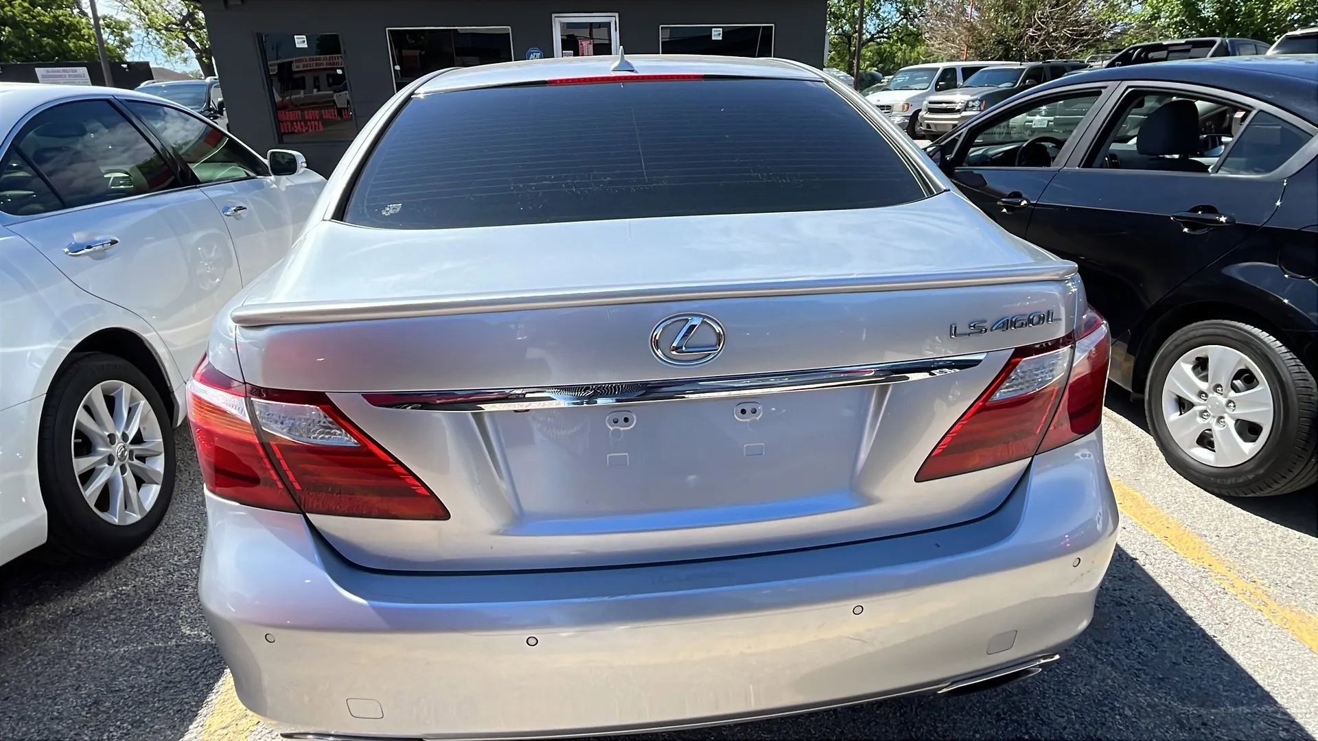 Used 2012 Lexus LS 460 L w/ Luxury Pkg image 10