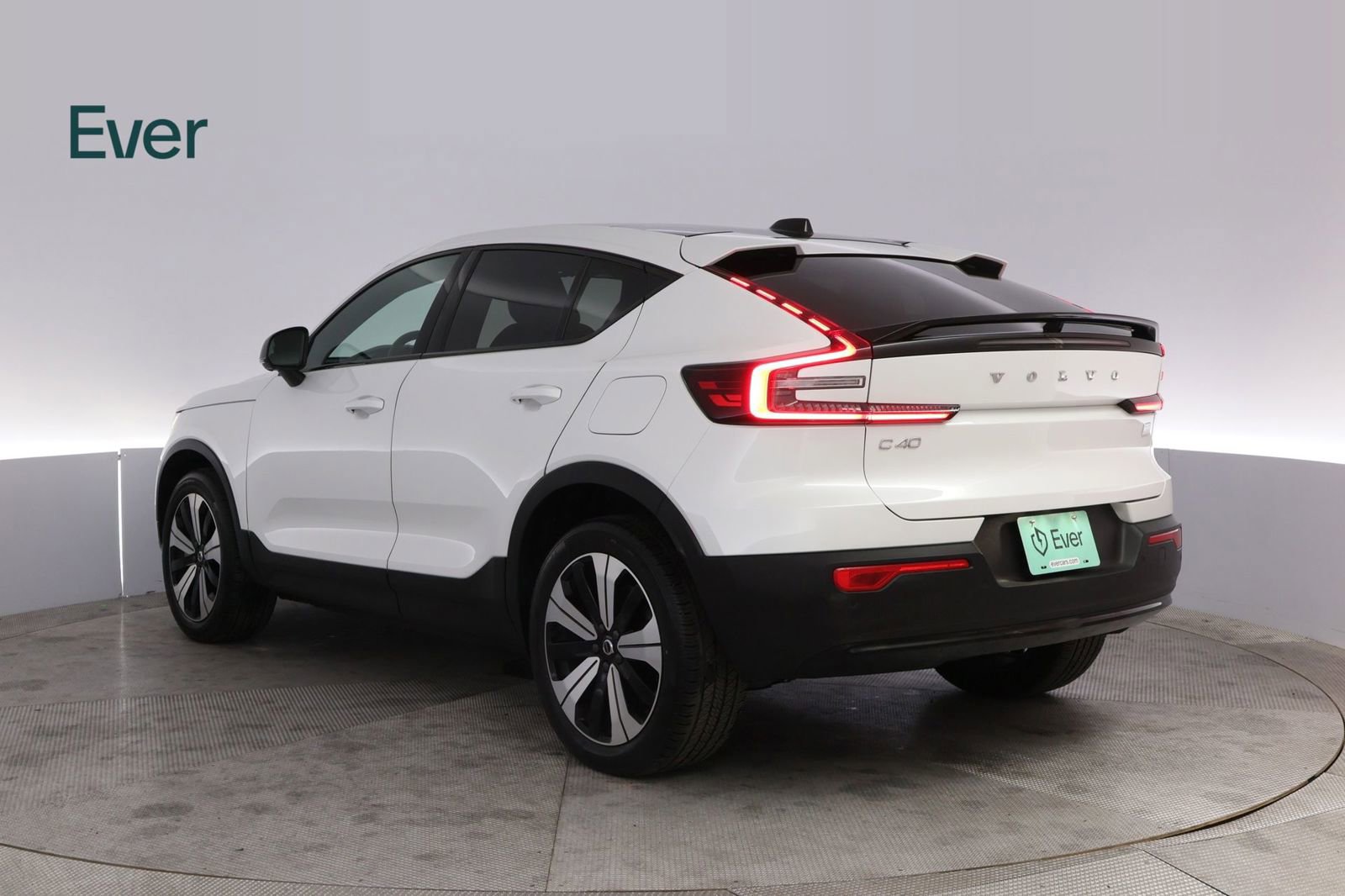 Used 2023 Volvo C40 P8 Recharge Plus AWD/4WD image 17