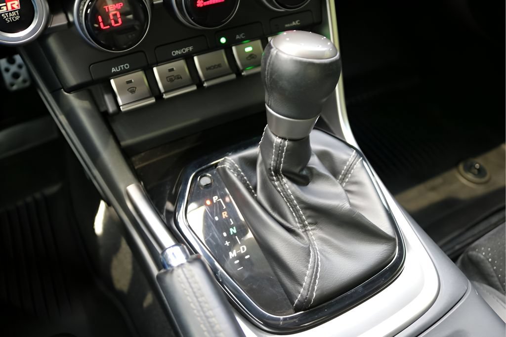 Used 2022 Toyota GR86 Premium w/ ALL Weather Mat Package (TMS) RWD image 21