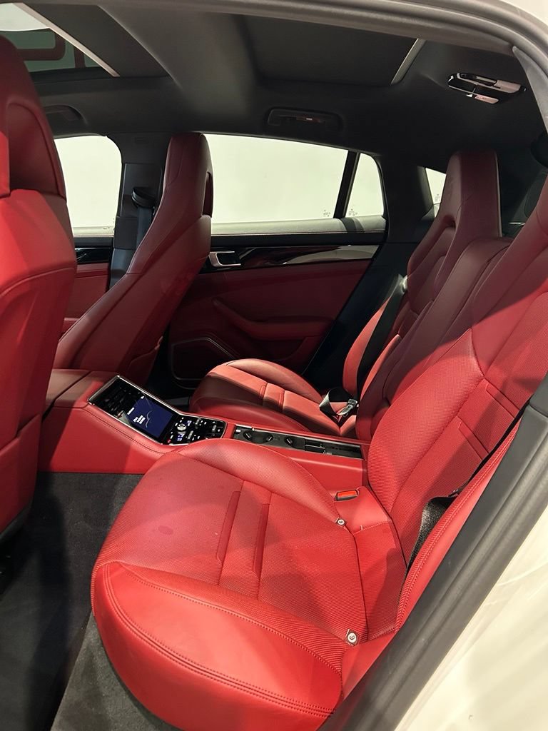 Used 2023 Porsche Panamera 4 Platinum Edition w/ Assistance Package AWD/4WD image 33