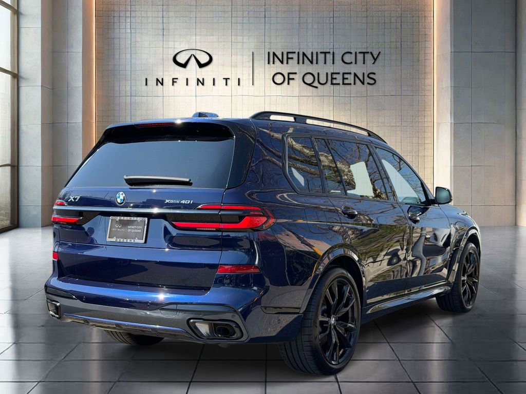 Used 2024 BMW X7 xDrive40i w/ Executive Package AWD/4WD image 3
