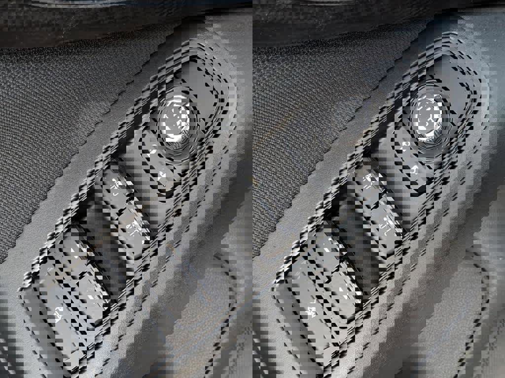 Certified 2021 Subaru Crosstrek 2.0i Premium image 24