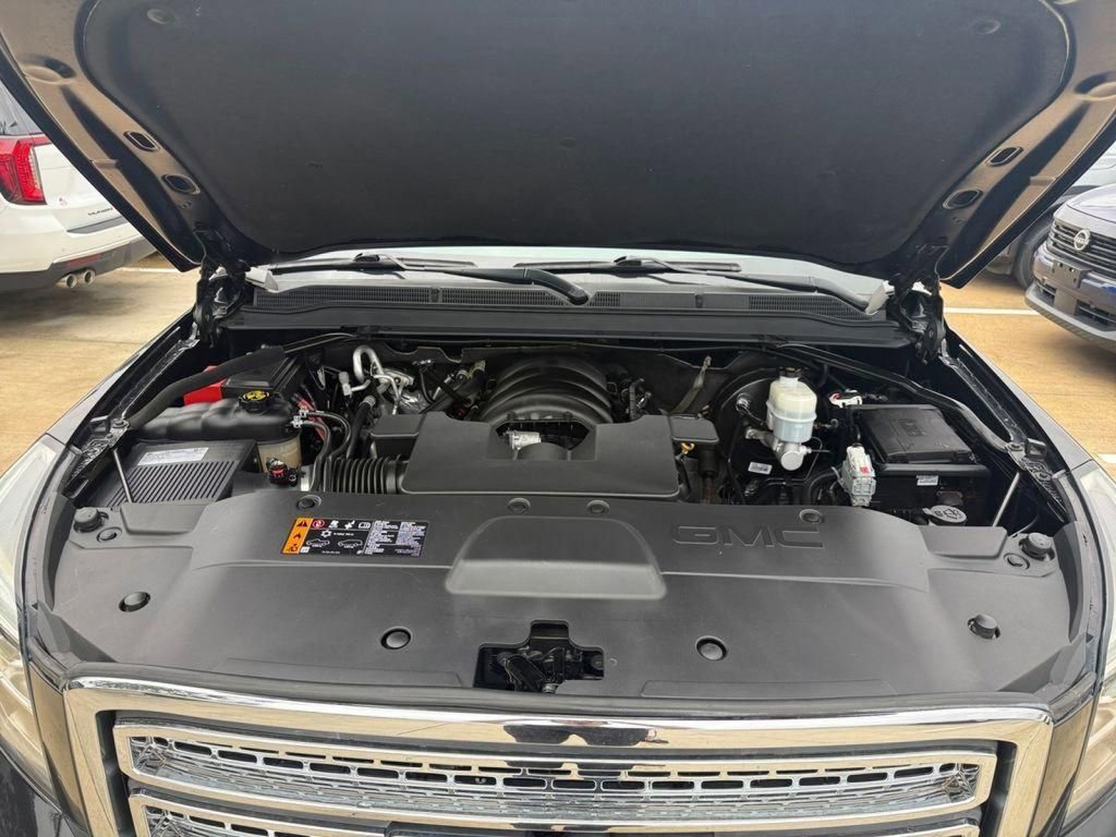 Used 2019 GMC Yukon SLE w/ SLE Value Package AWD/4WD image 19