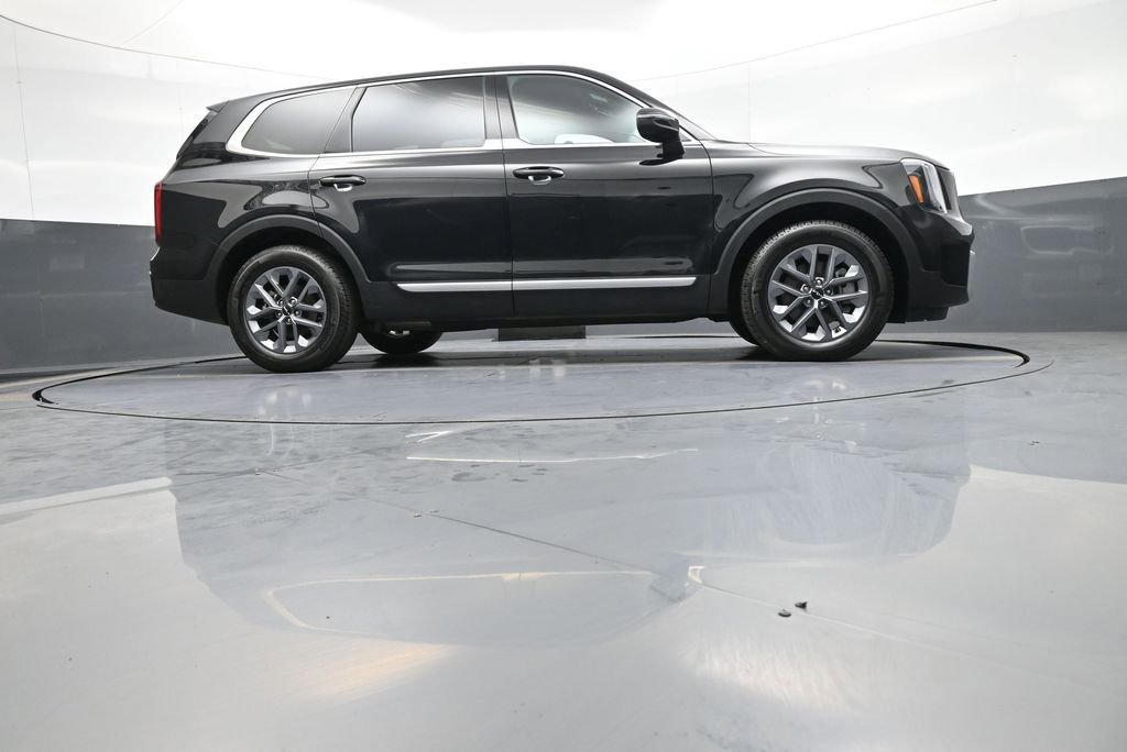 Certified 2024 Kia Telluride LX AWD/4WD image 29