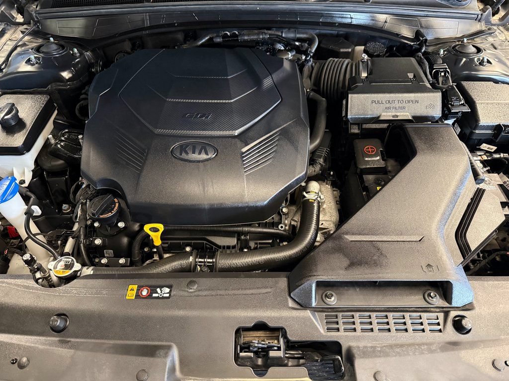 Used 2018 Kia Cadenza Premium w/ Luxury Package FWD image 26