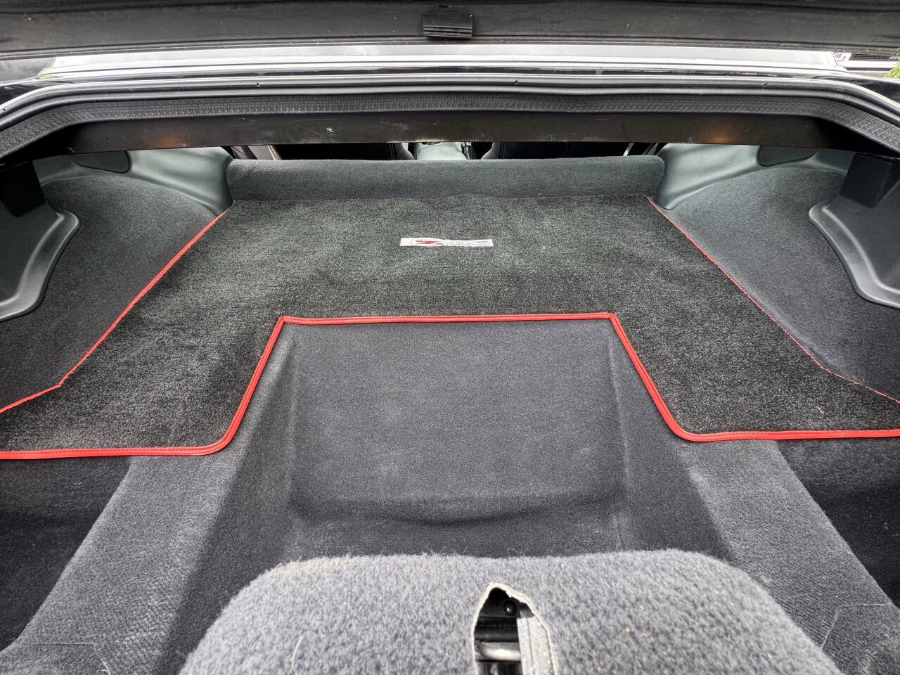 Used 2004 Chevrolet Corvette Z06 w/ Memory Package image 15