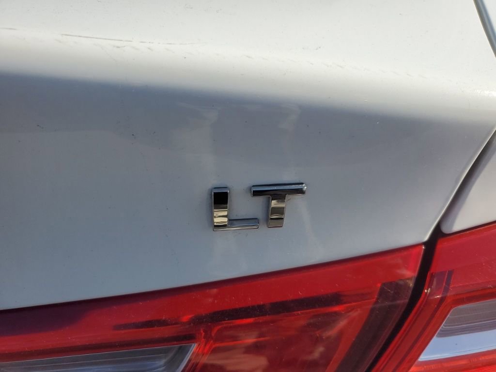 Used 2024 Chevrolet Malibu LT image 4