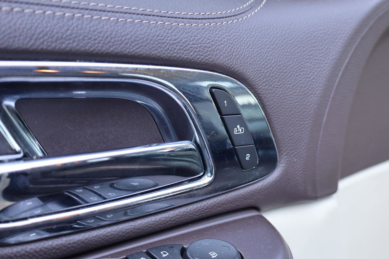 Used 2014 Cadillac Escalade Platinum image 6