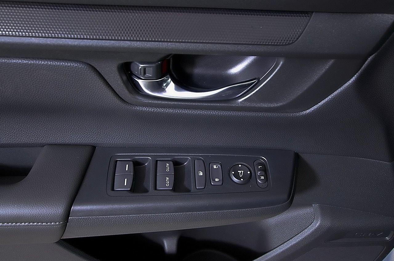 Used 2025 Honda CR-V EX image 17