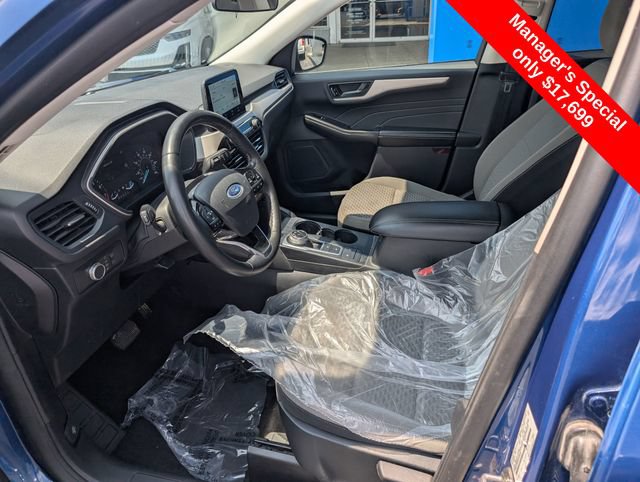 Used 2022 Ford Escape SE w/ Cold Weather Package FWD image 13
