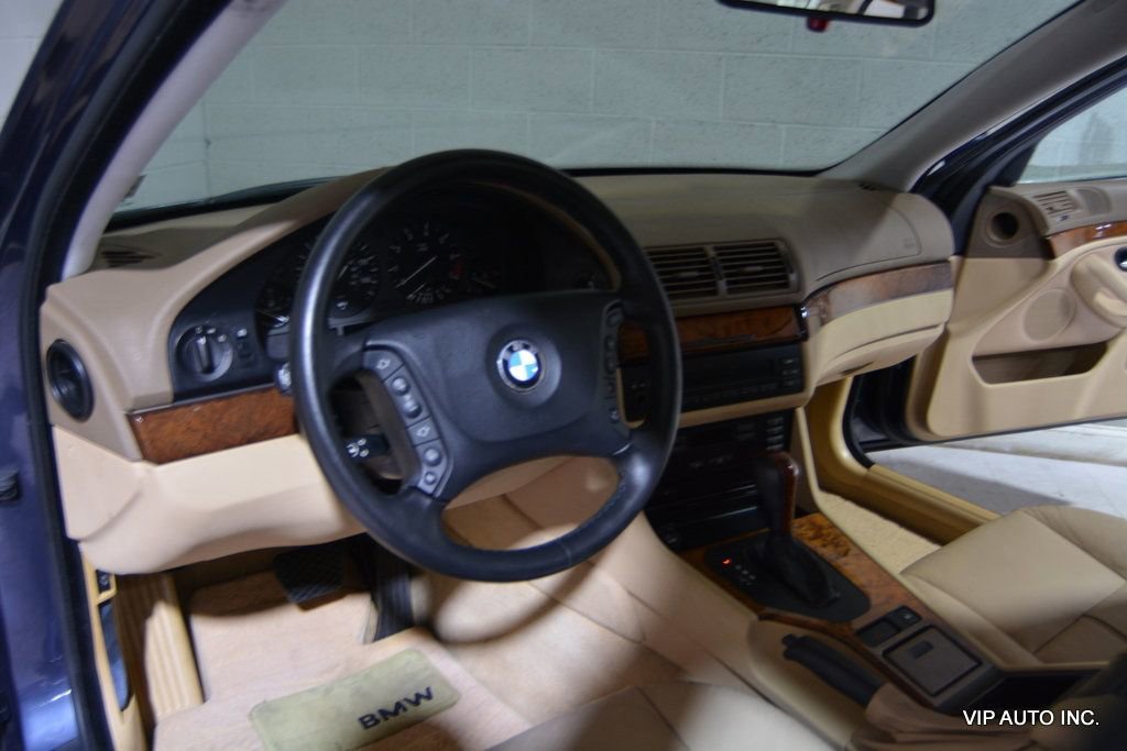 Used 2002 BMW 525i Sedan image 11