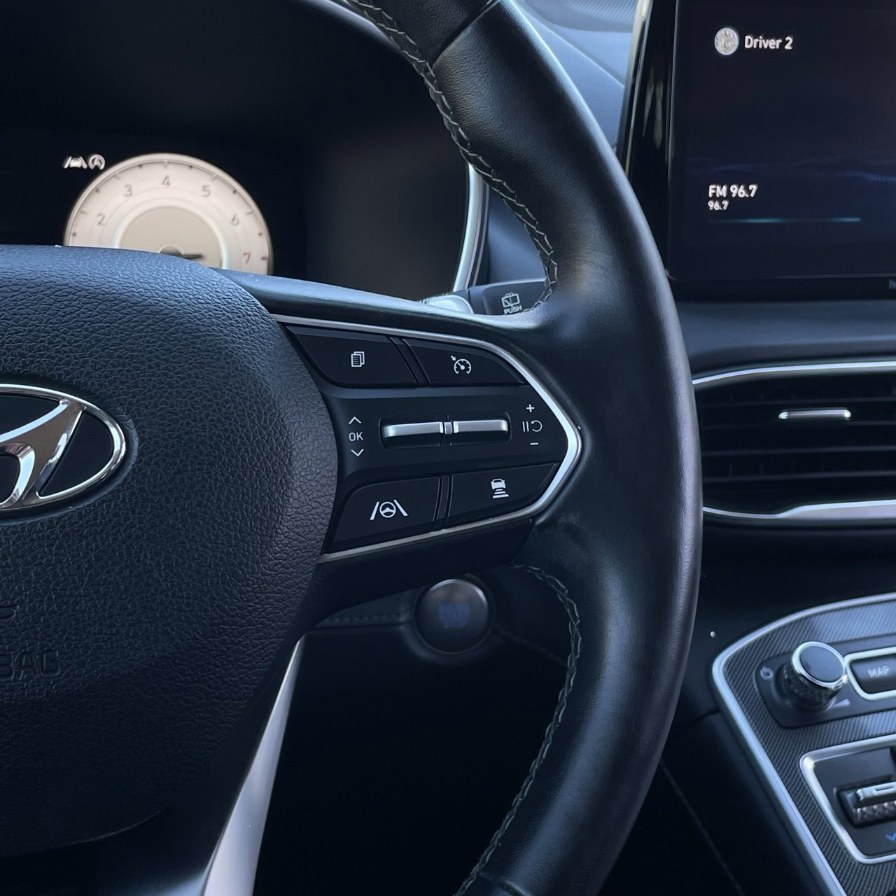 Used 2022 Hyundai Santa Fe Limited image 15