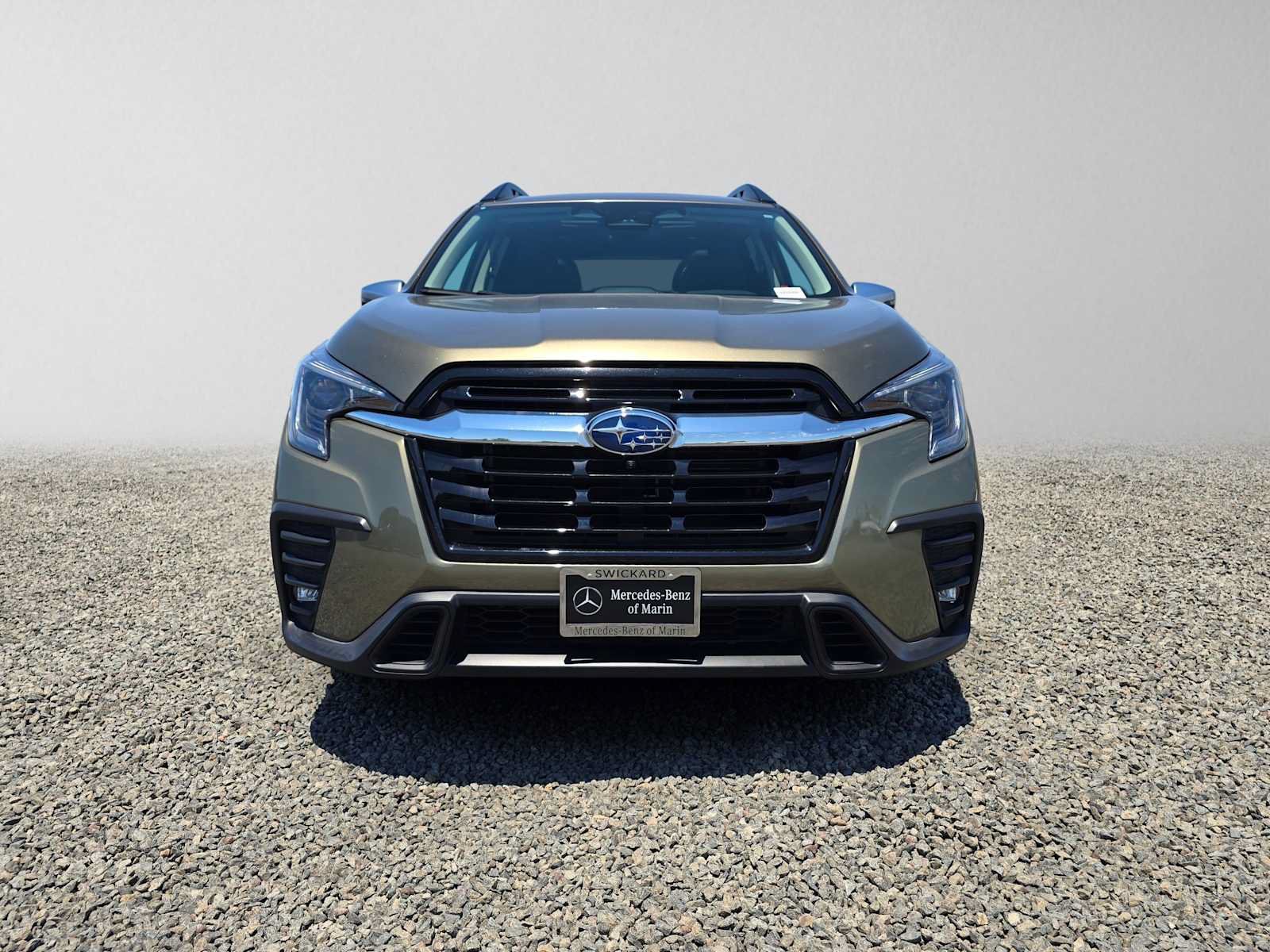 Used 2023 Subaru Ascent Limited w/ Technology Package AWD/4WD image 8