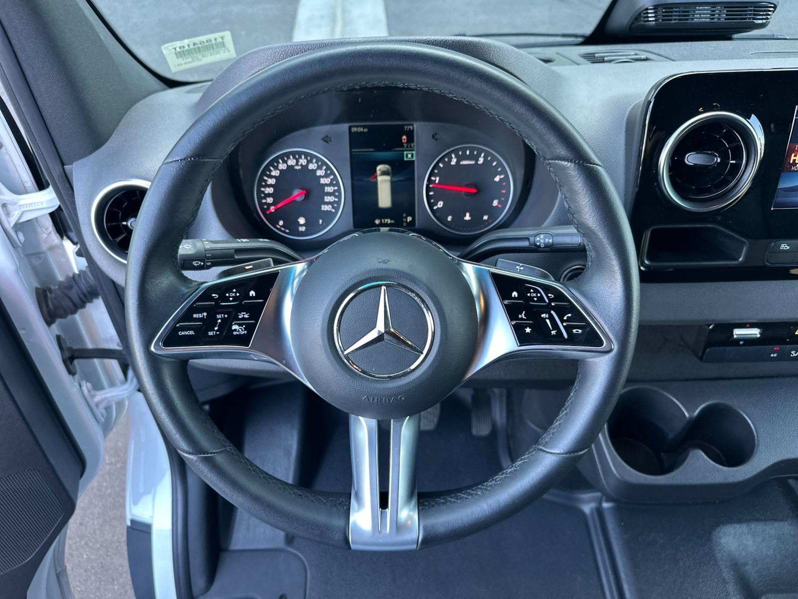 Used 2025 Mercedes-Benz Sprinter 2500 image 14