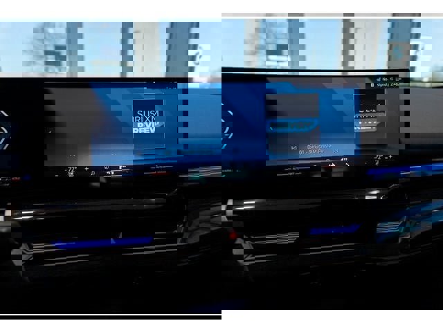 Used 2025 BMW 530i xDrive image 69