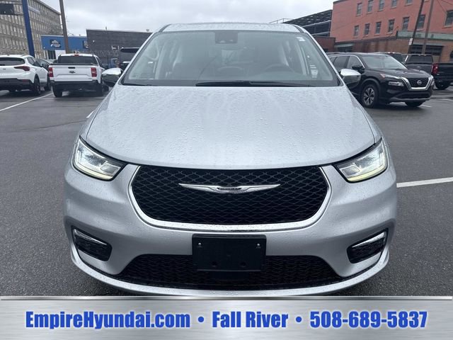 Used 2023 Chrysler Pacifica Limited FWD image 12