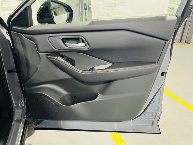 New 2026 Nissan Rogue SV image 32