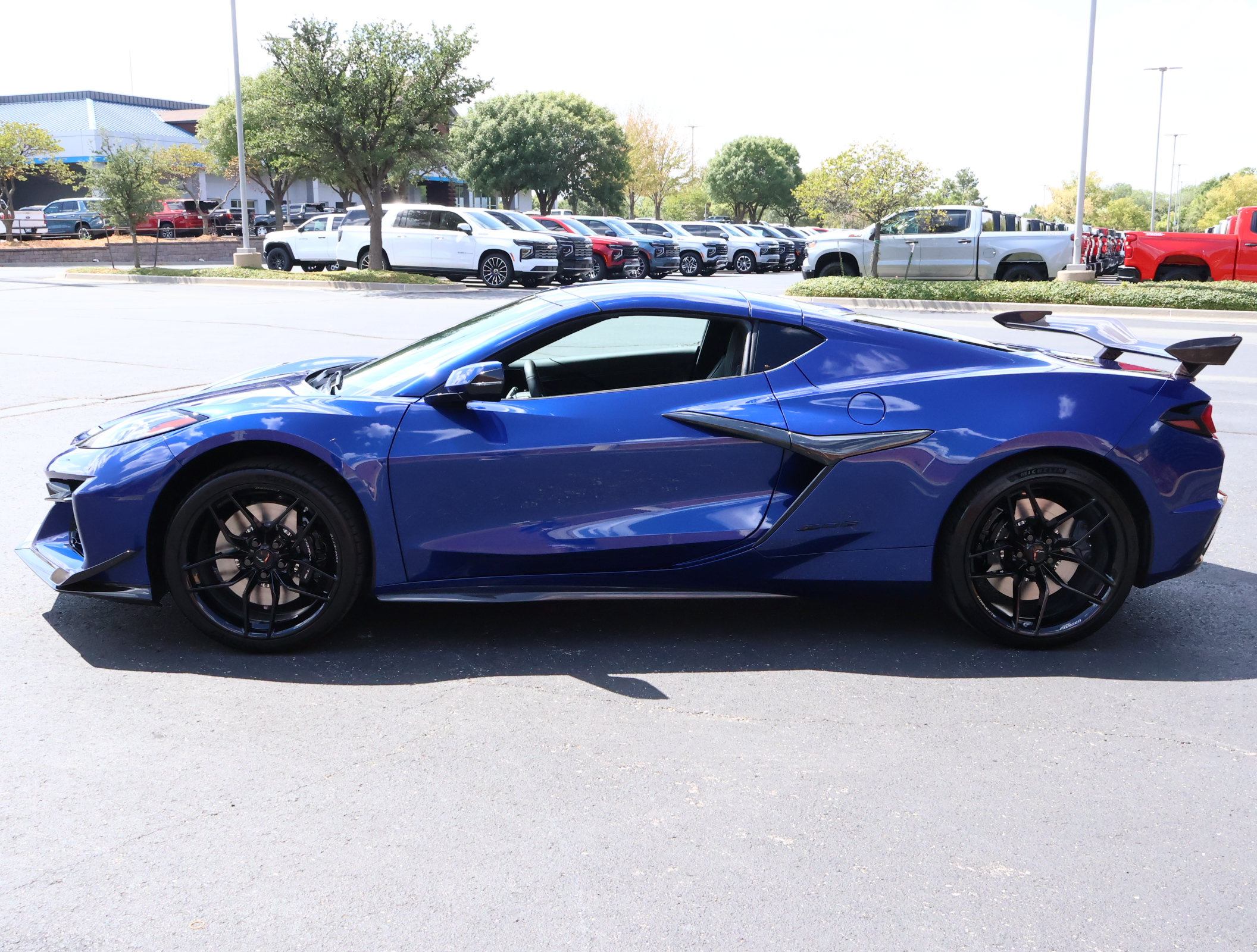 New 2027 Chevrolet Corvette Z06 RWD image 38