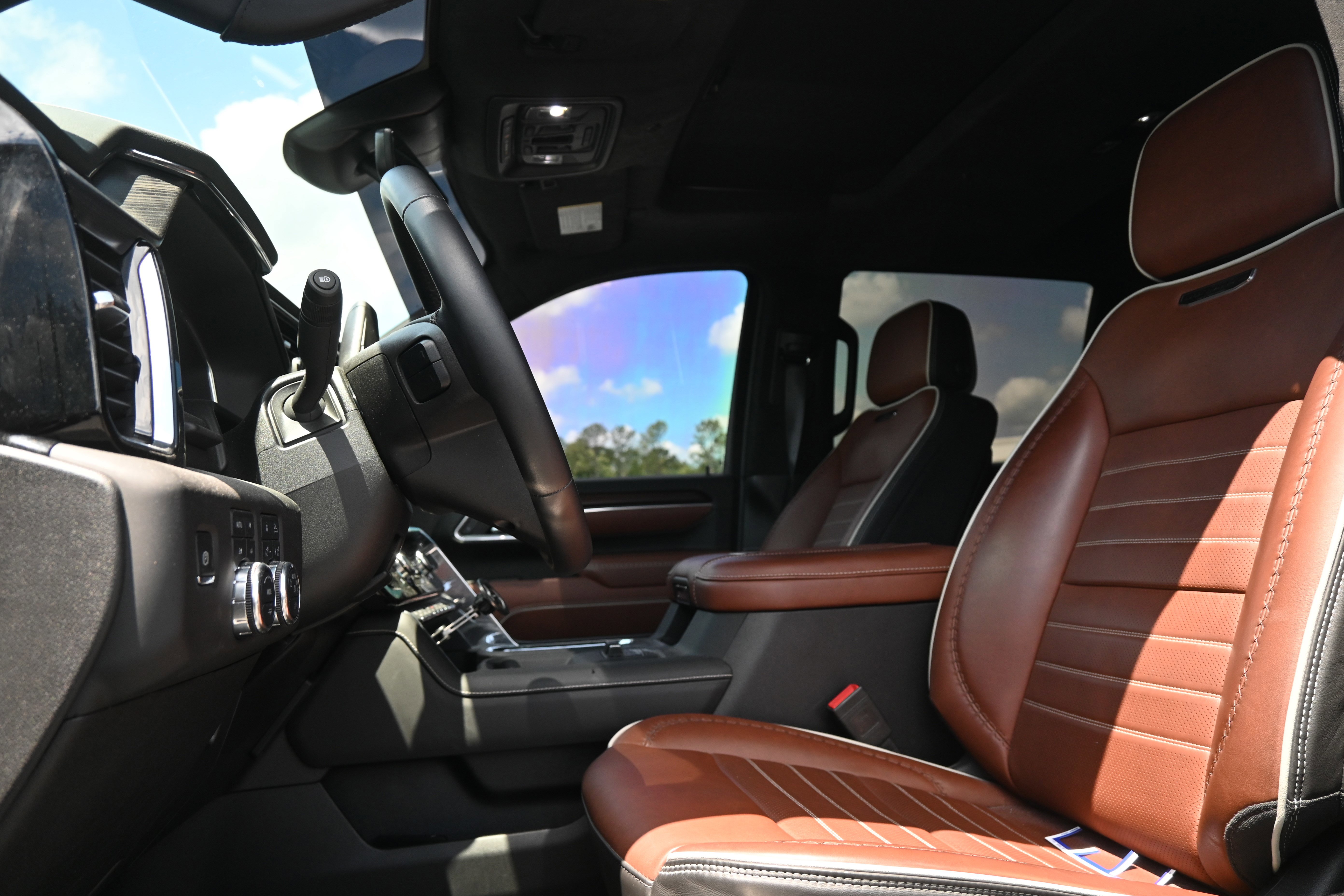 Used 2025 GMC Sierra 2500 Denali Ultimate AWD/4WD image 14