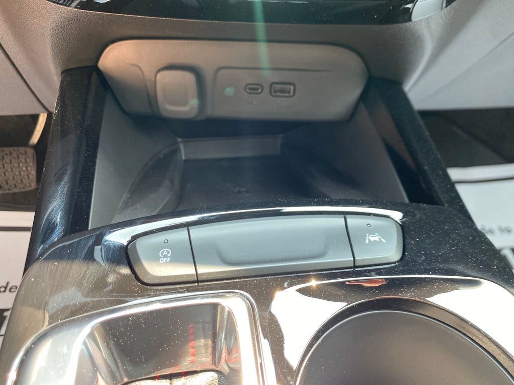 New 2026 Chevrolet Trax RS w/ Sunroof Package FWD image 25