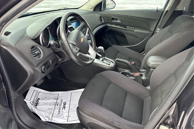 Used 2014 Chevrolet Cruze LT FWD image 9