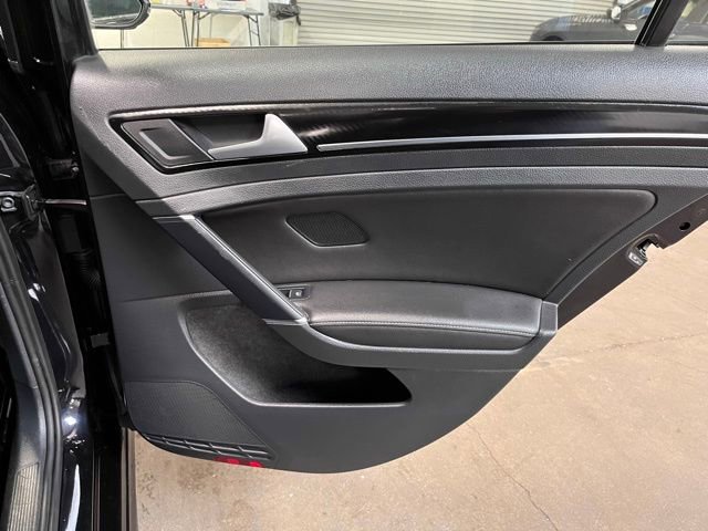 Used 2015 Volkswagen Golf R 4-Door image 13