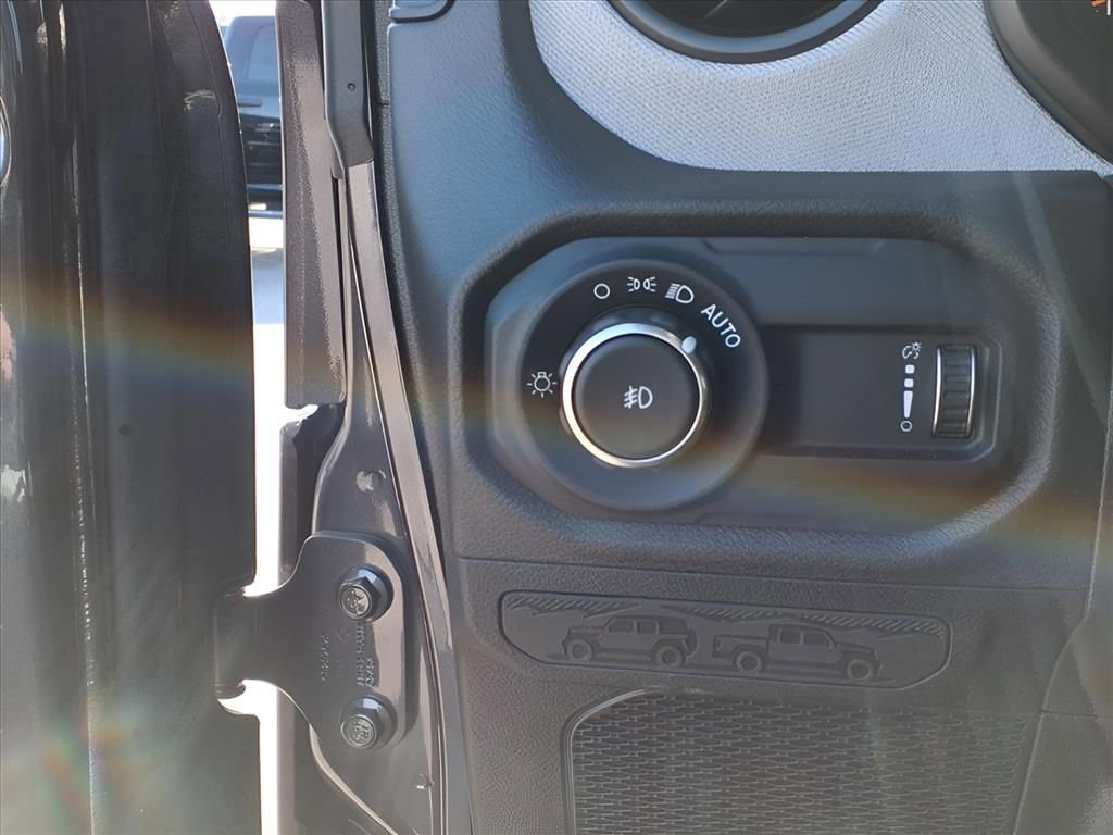 New 2025 Jeep Wrangler Willys AWD/4WD image 16