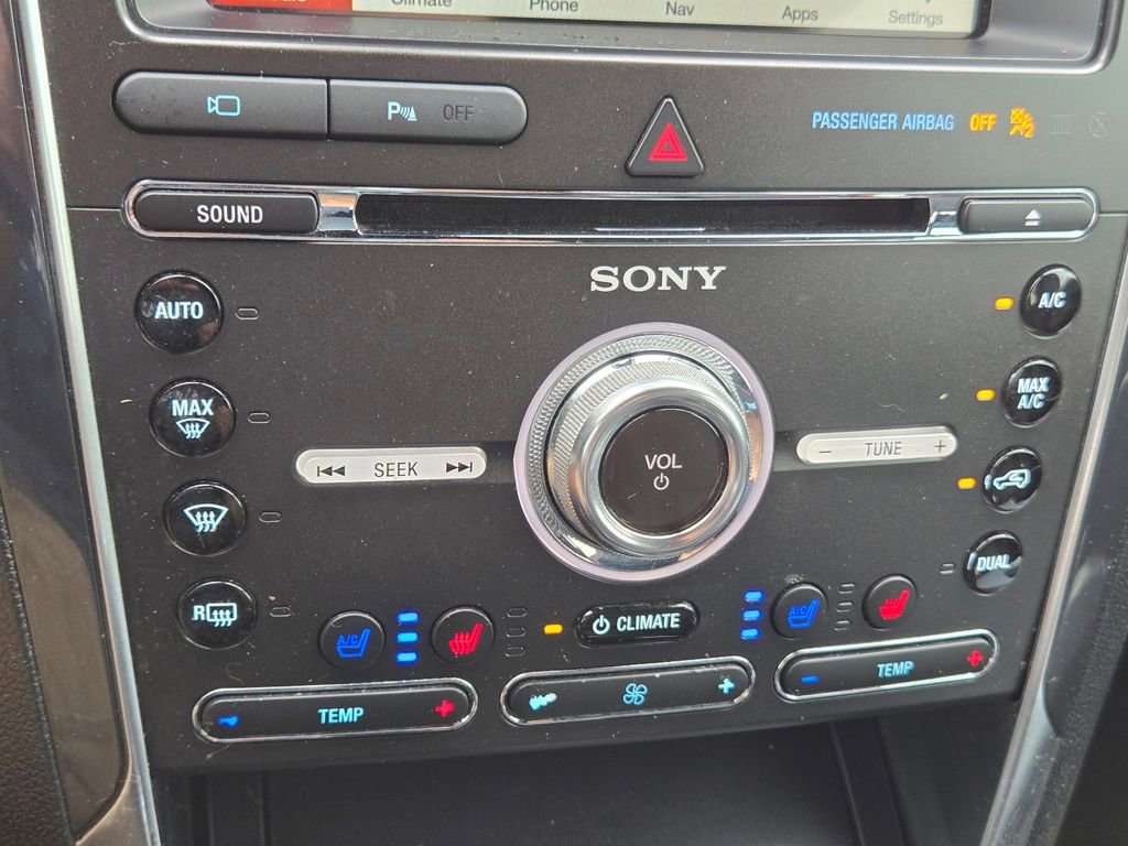 Used 2018 Ford Explorer Sport w/ Equipment Group 401A AWD/4WD image 32