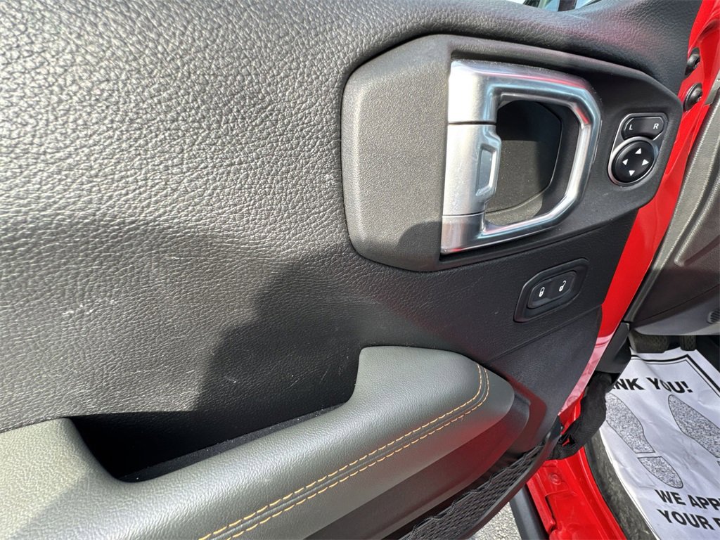 Used 2024 Jeep Gladiator Mojave image 13