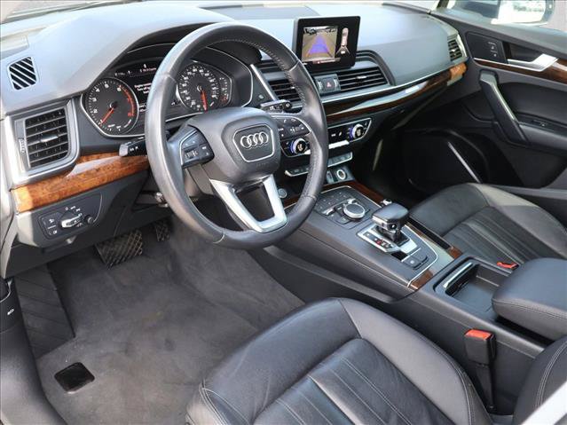 Used 2020 Audi Q5 2.0T Premium w/ Convenience Package AWD/4WD image 13