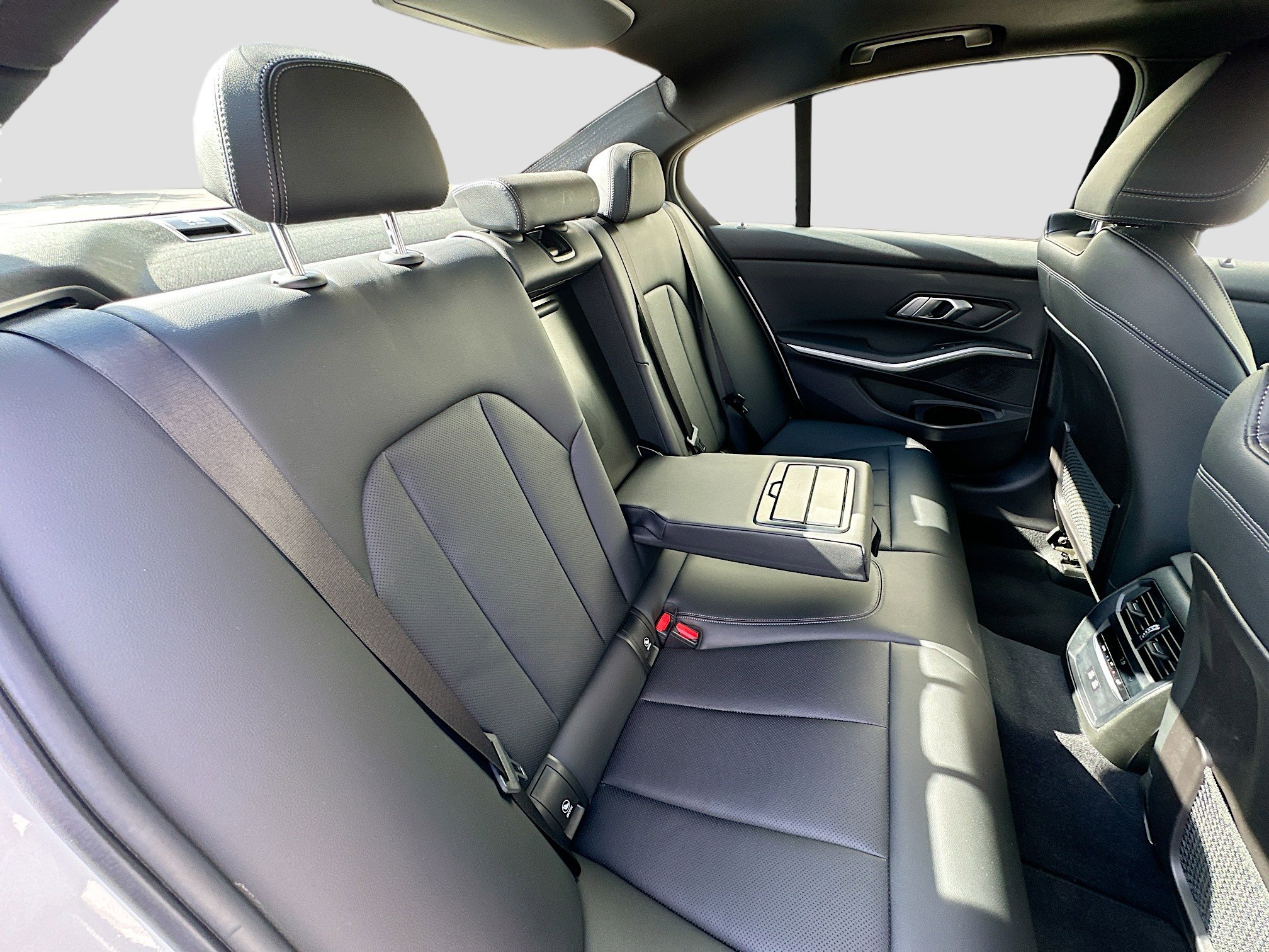 Certified 2023 BMW 330i Sedan w/ Driving Assistance Package image 30