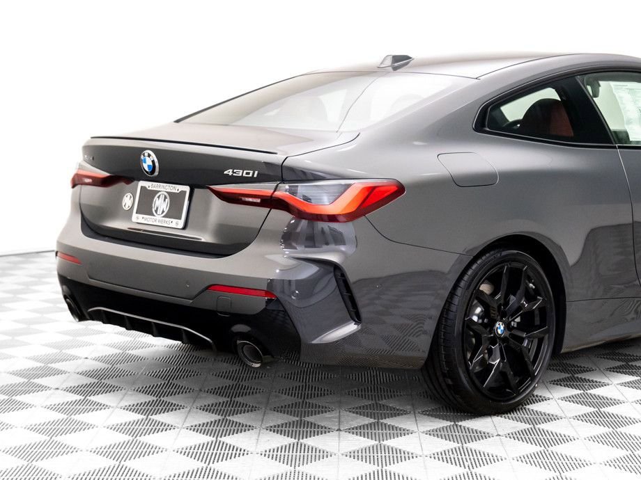 New 2026 BMW 430i xDrive Coupe w/ M Sport Package AWD/4WD image 32