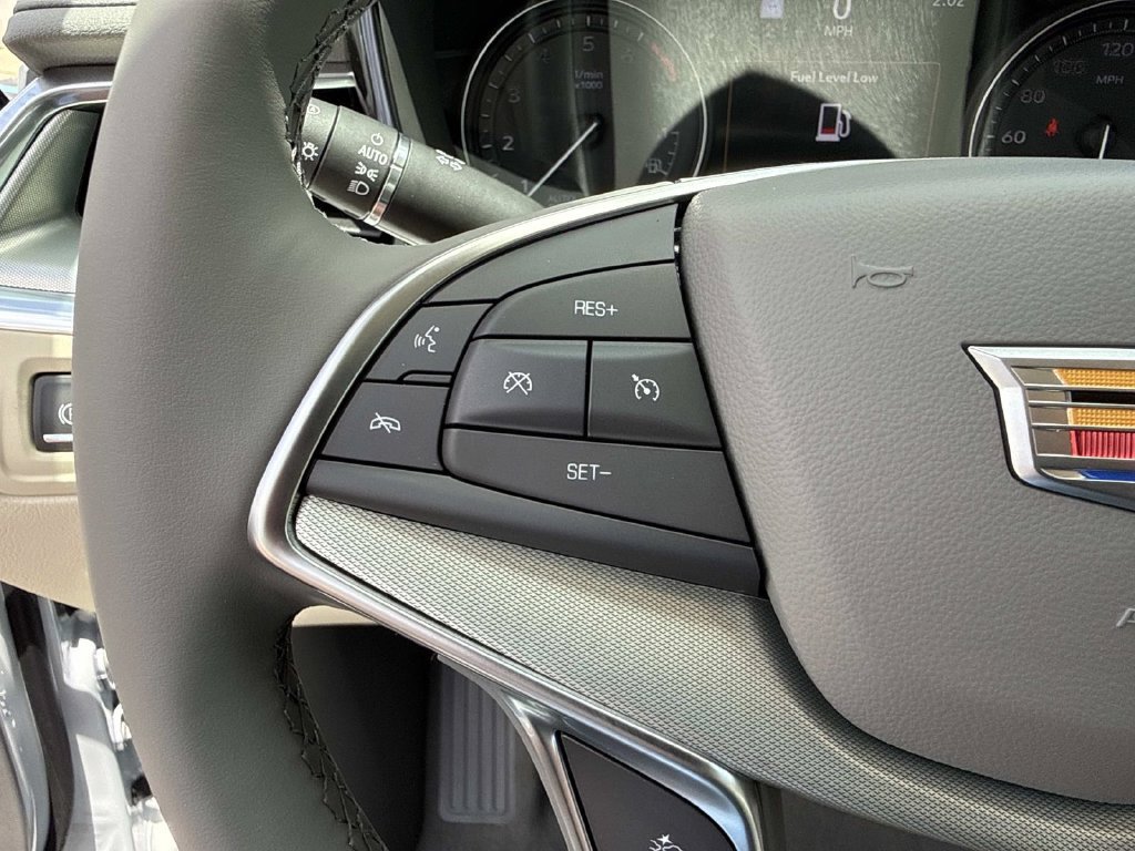 New 2026 Cadillac XT5 Premium Luxury w/ LPO, ONYX Package FWD image 30
