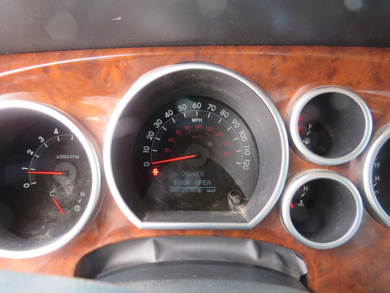 Used 2008 Toyota Sequoia Limited RWD image 12