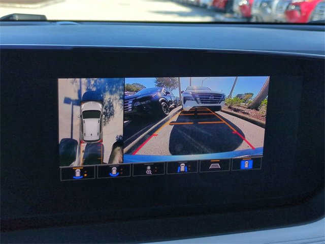 Used 2025 Buick Encore GX Avenir w/ Avenir Technology Package image 19