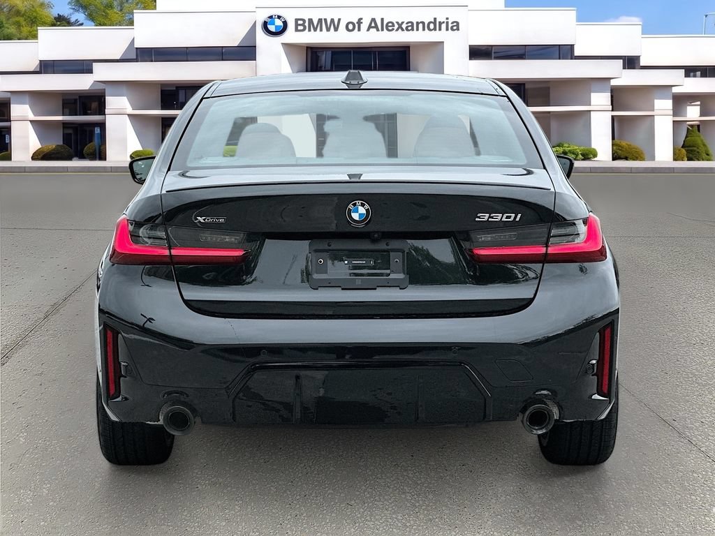 New 2026 BMW 330i xDrive Sedan w/ M Sport Package AWD/4WD image 6