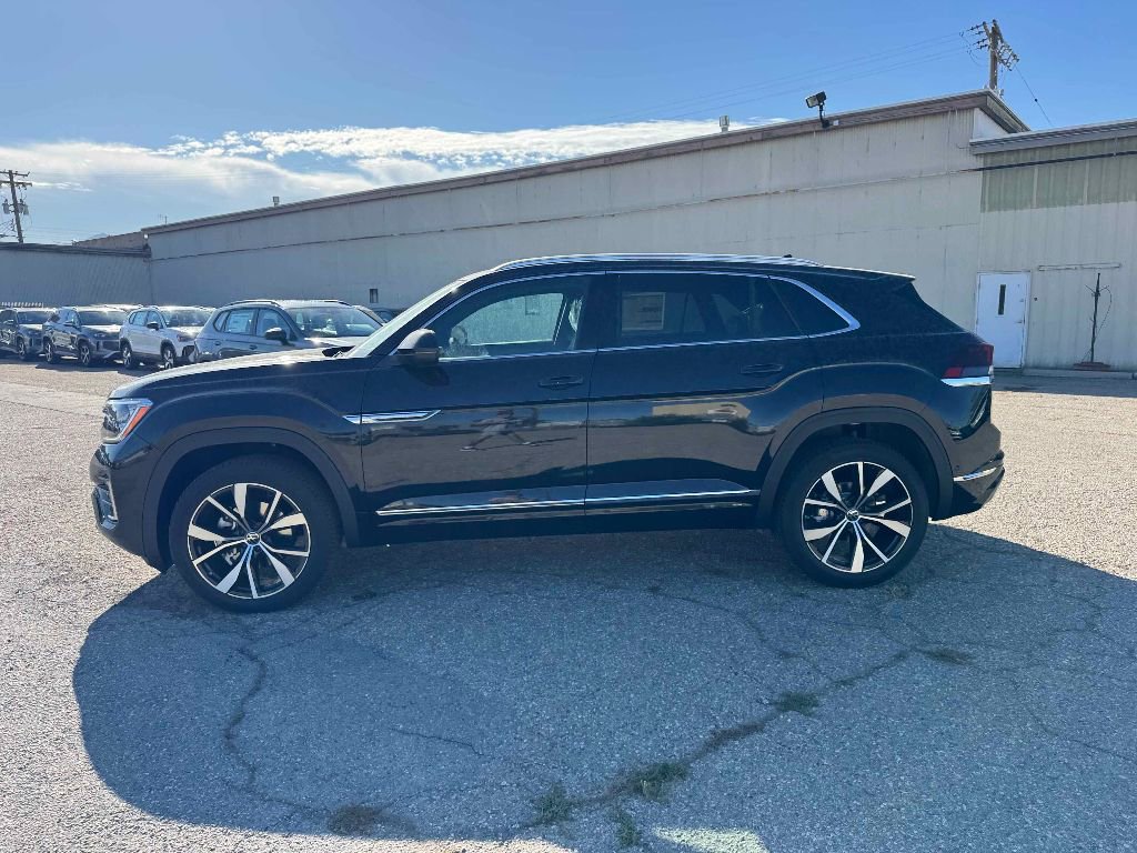 New 2026 Volkswagen Atlas Cross Sport SEL Premium R-Line image 4