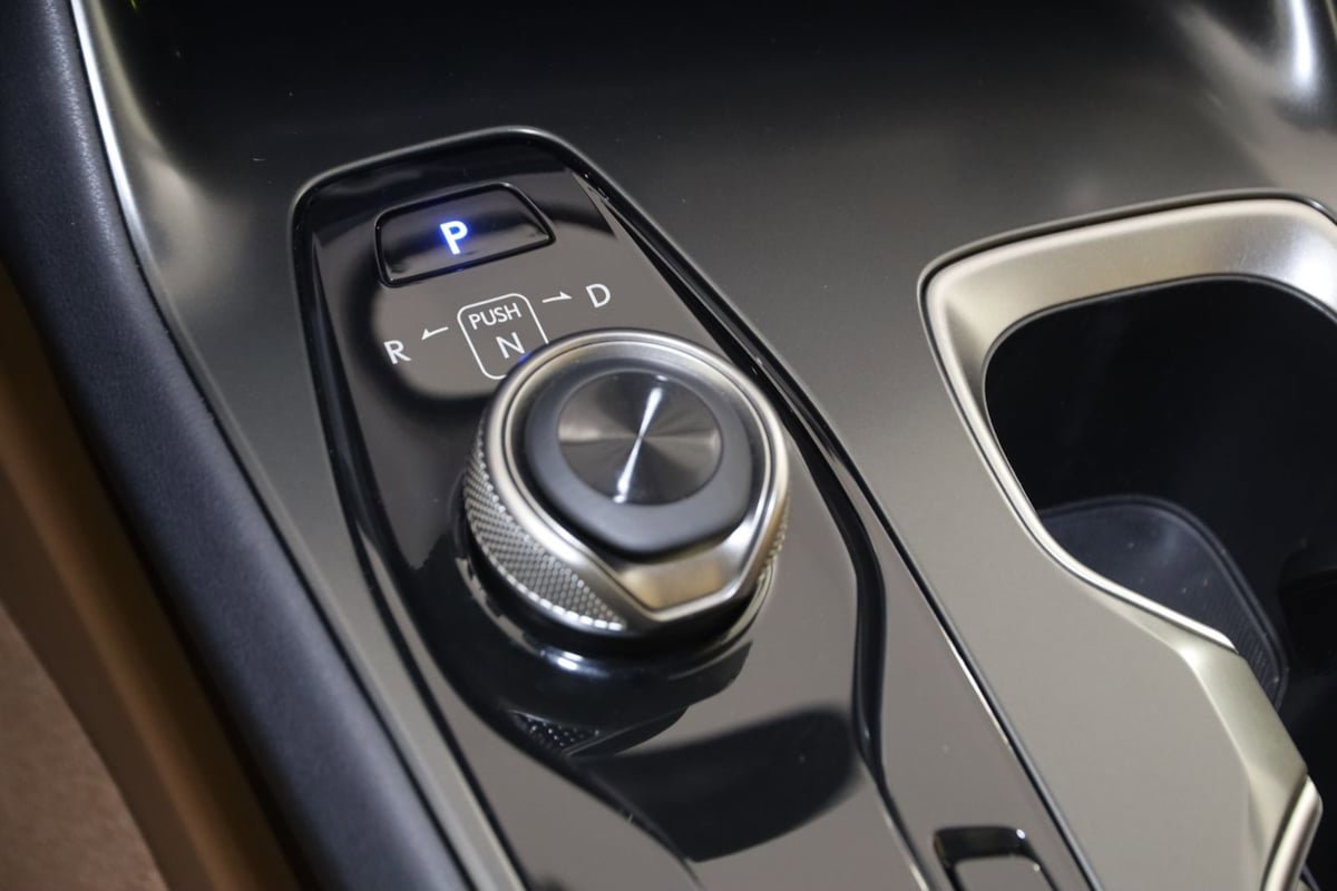 Used 2024 Lexus RZ 450e Premium w/ Technology Package AWD/4WD image 7